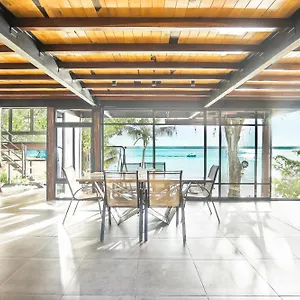 https://casa-villa-real-its-front-lagoon-amazing-view.quintano-roohotels.com